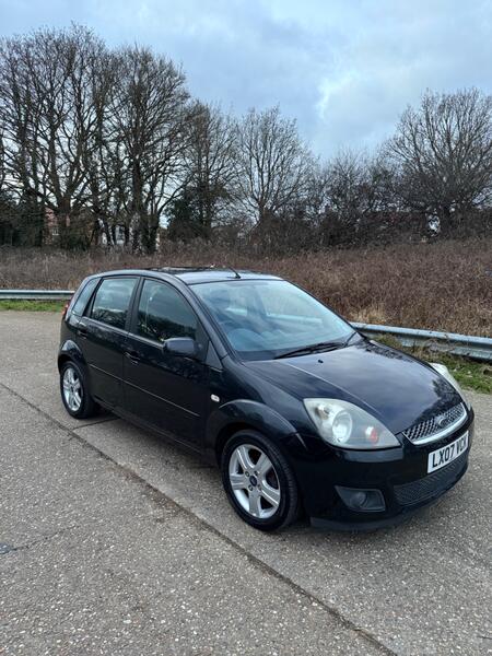 FORD FIESTA 1.3 Zetec Climate